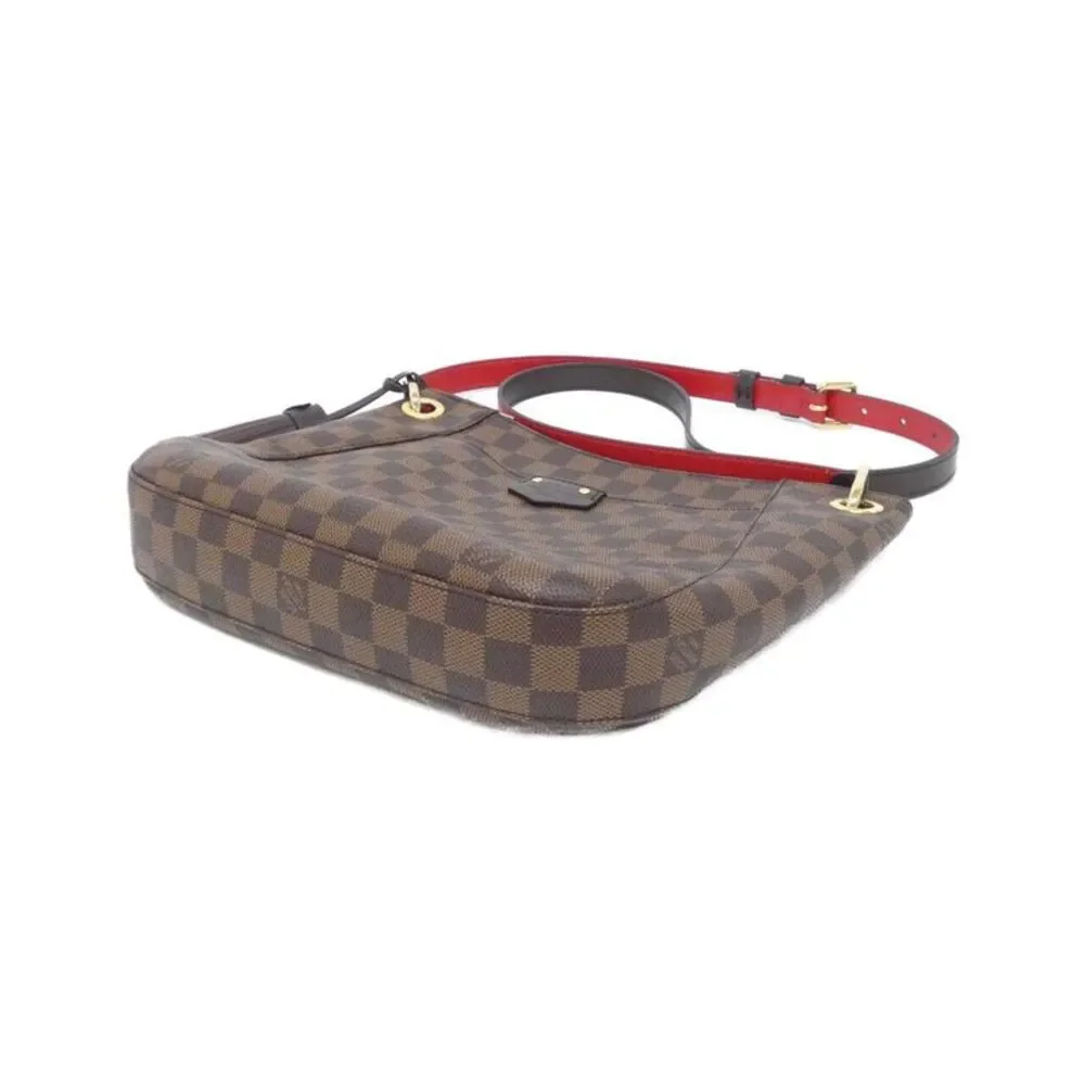 Louis Vuitton delivery duty